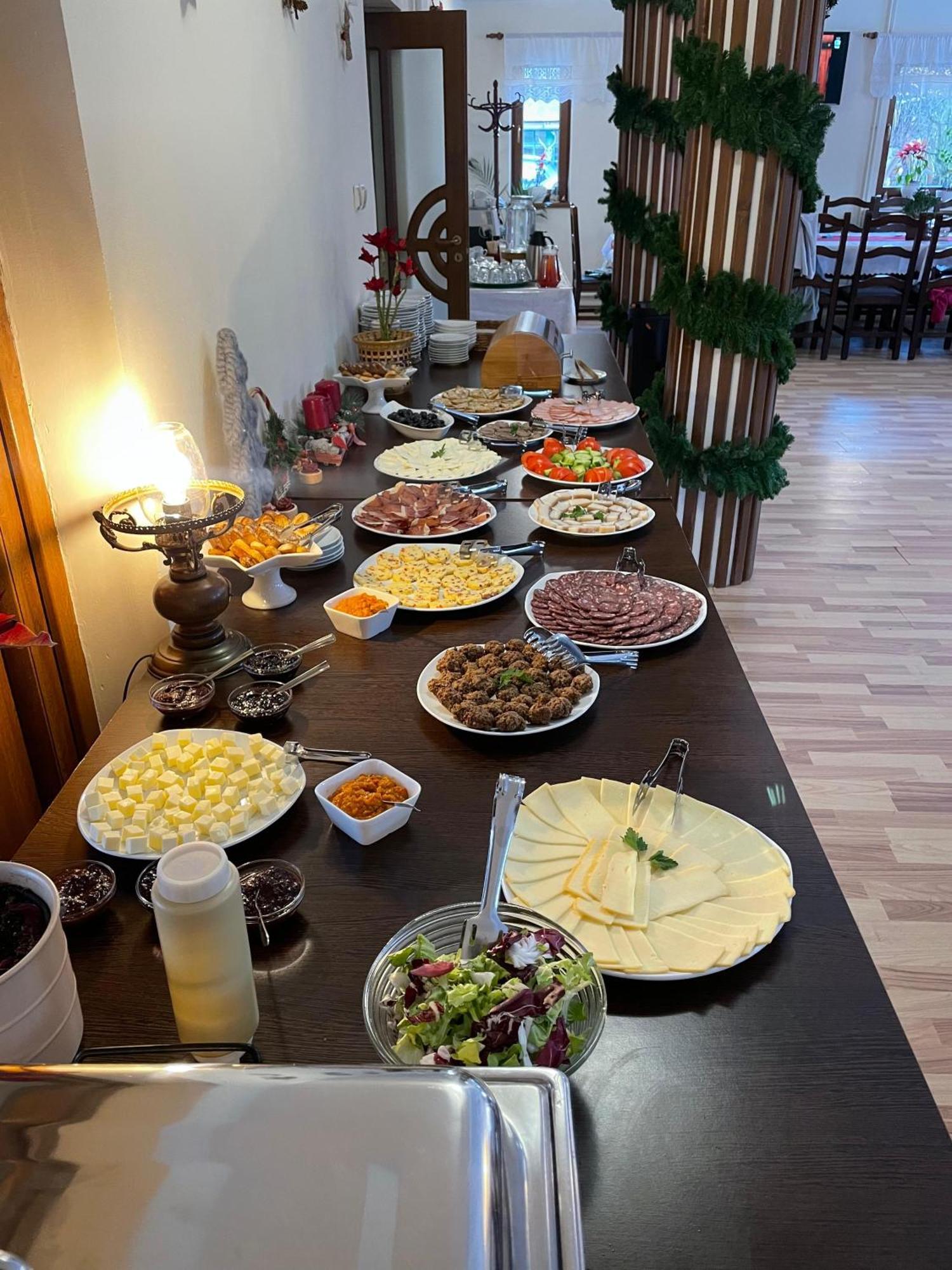 Green Mountain Resort Scrind-Frasinet ภายนอก รูปภาพ