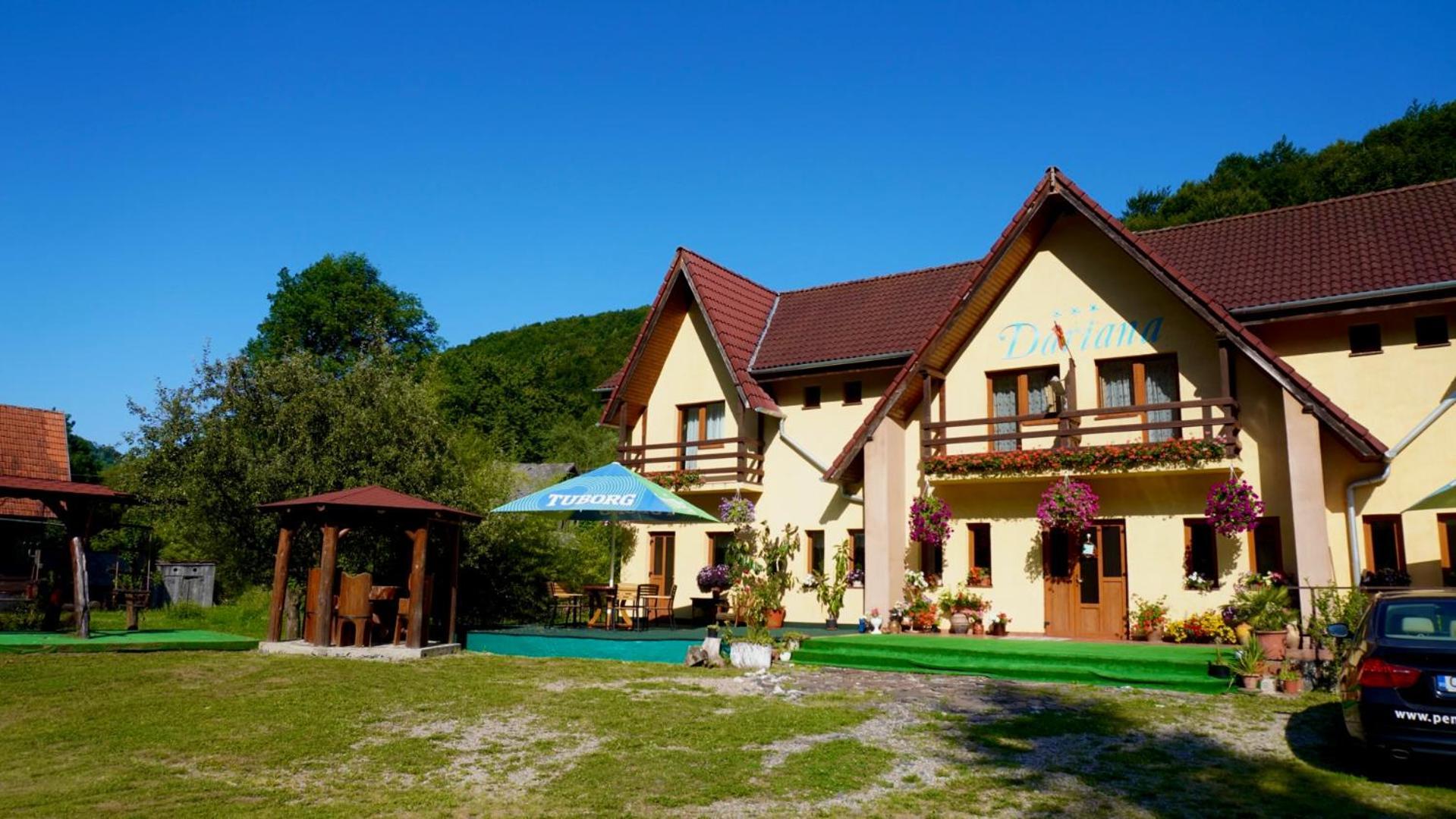 Green Mountain Resort Scrind-Frasinet ภายนอก รูปภาพ
